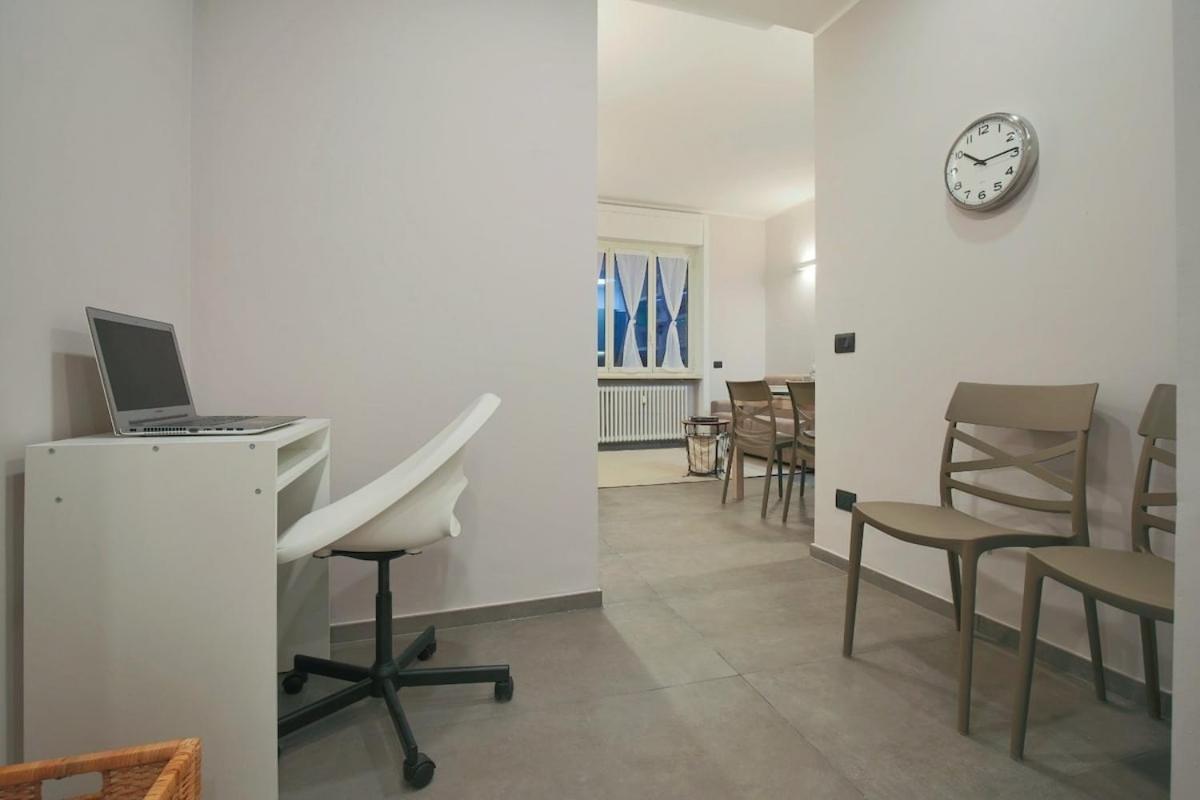 Apartment Wide & Bright 2 Bedroom Flat 50m From M4 Station *