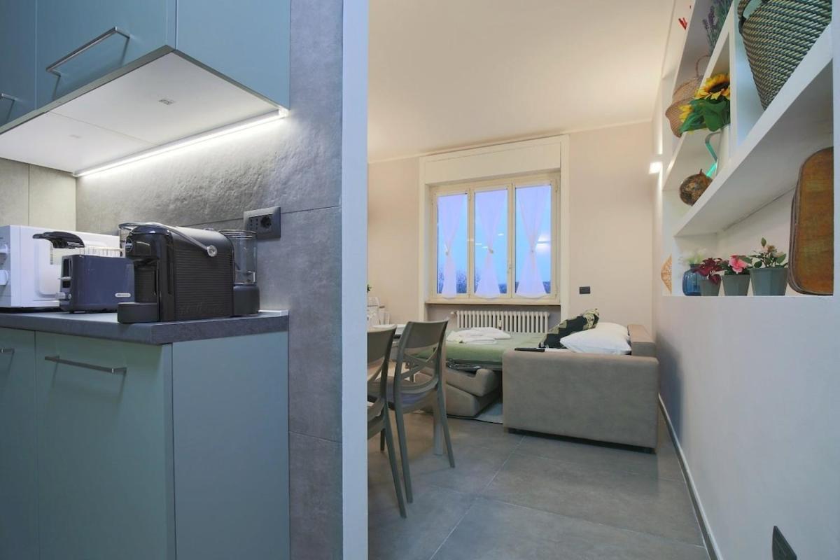Wide & Bright 2 Bedroom Flat 50m From M4 Station Apartment Mailand