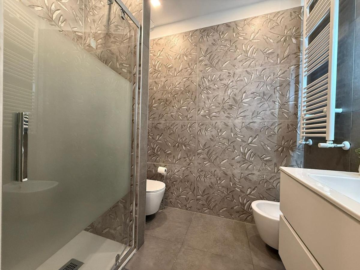 Apartment Wide & Bright 2 Bedroom Flat 50m From M4 Station *