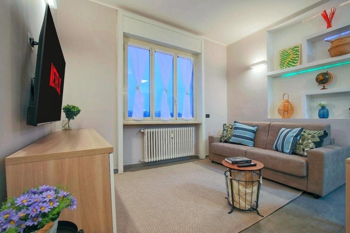 Wide & Bright 2 Bedroom Flat 50m From M4 Station * Mailand